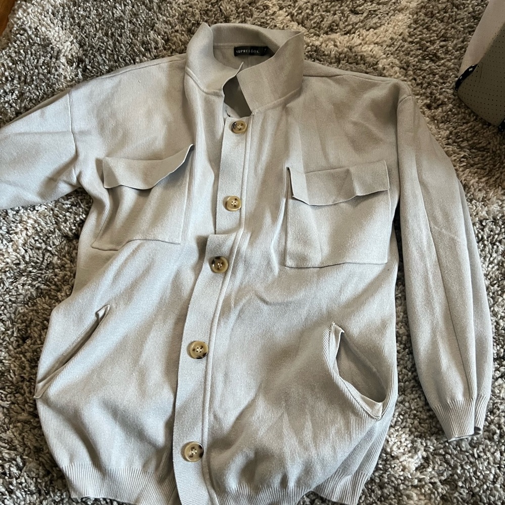 Grey cardigan